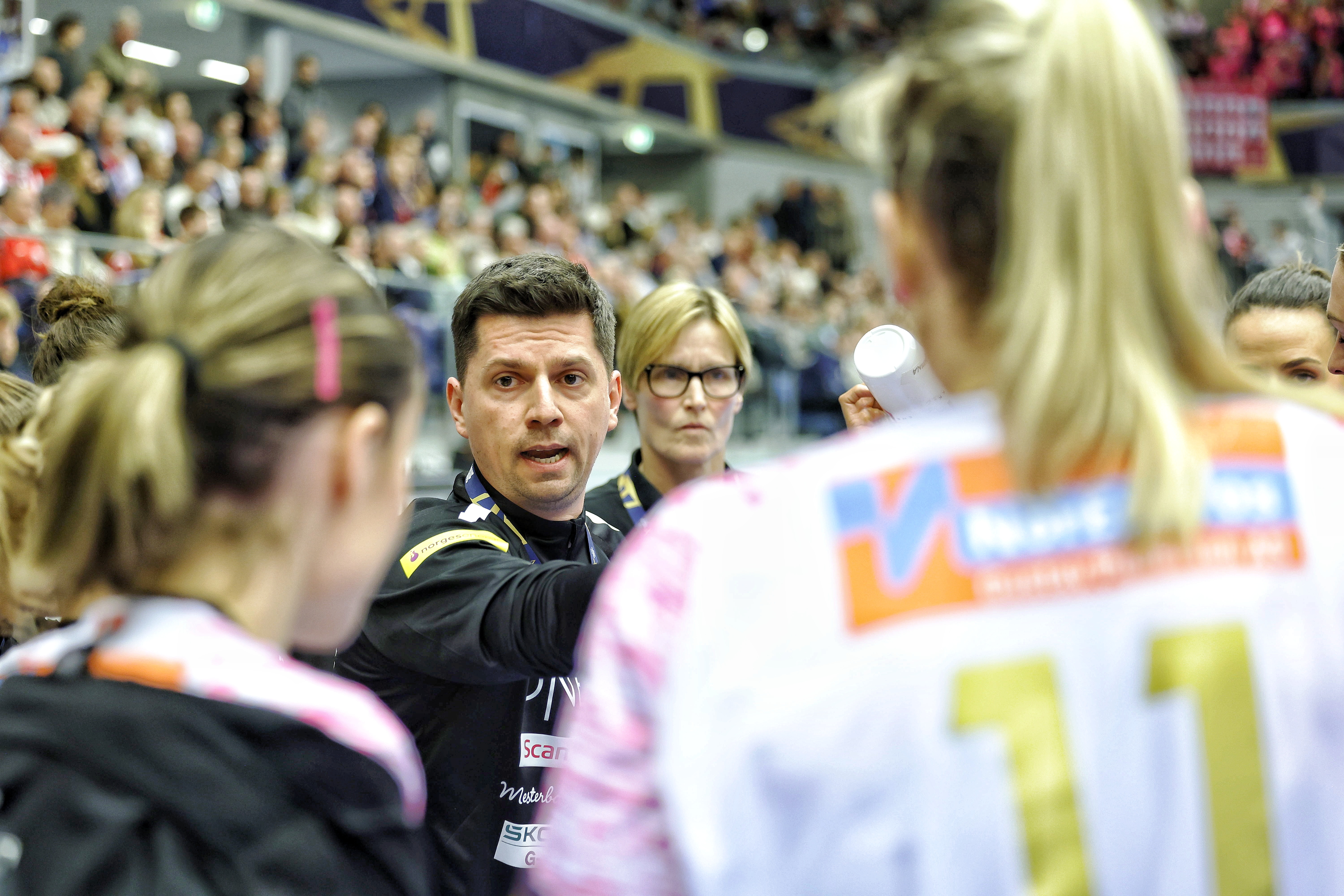 20240121 Team Esbjerg Vipers Kristiansand Coach Hlavaty