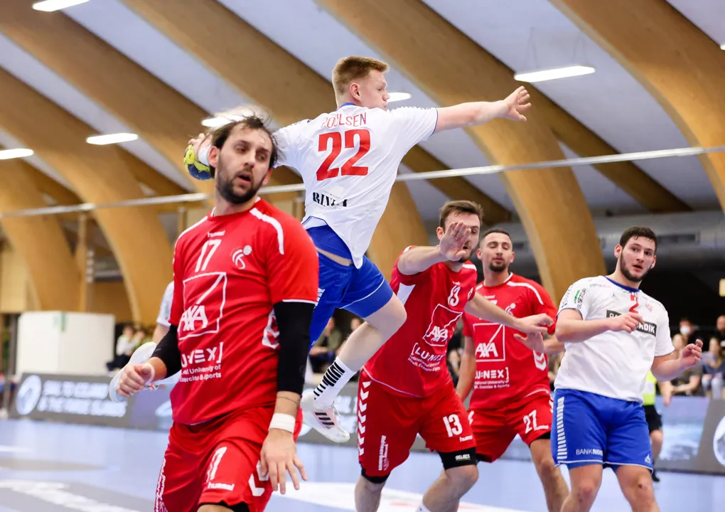 Italy and Luxembourg secure first wins in final tournament