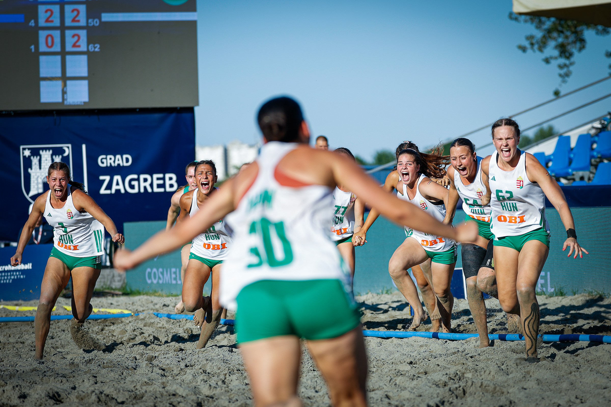Poland and Hungary win EHF Championship