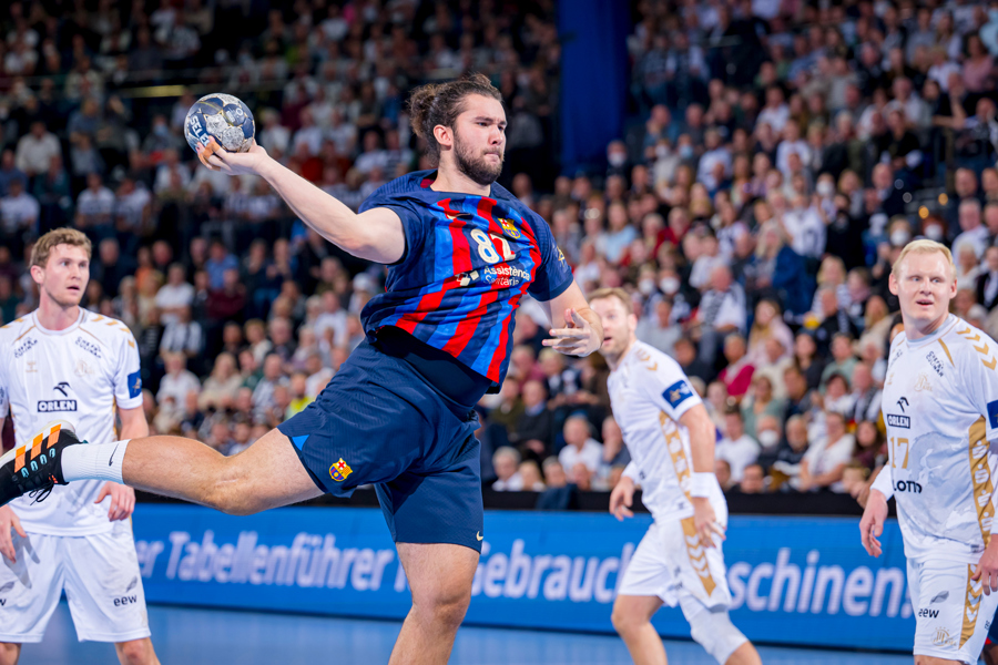 Incredible comeback brings lucky point for Kiel