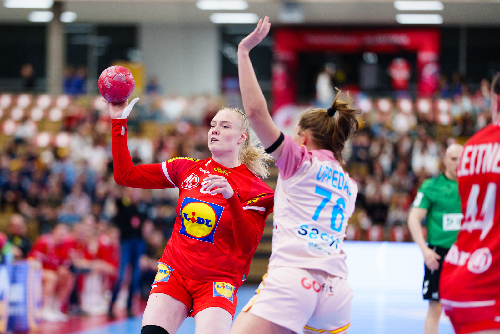 LIVE BLOG: Spain turn match in Austria upside down; Germany, Sweden also win