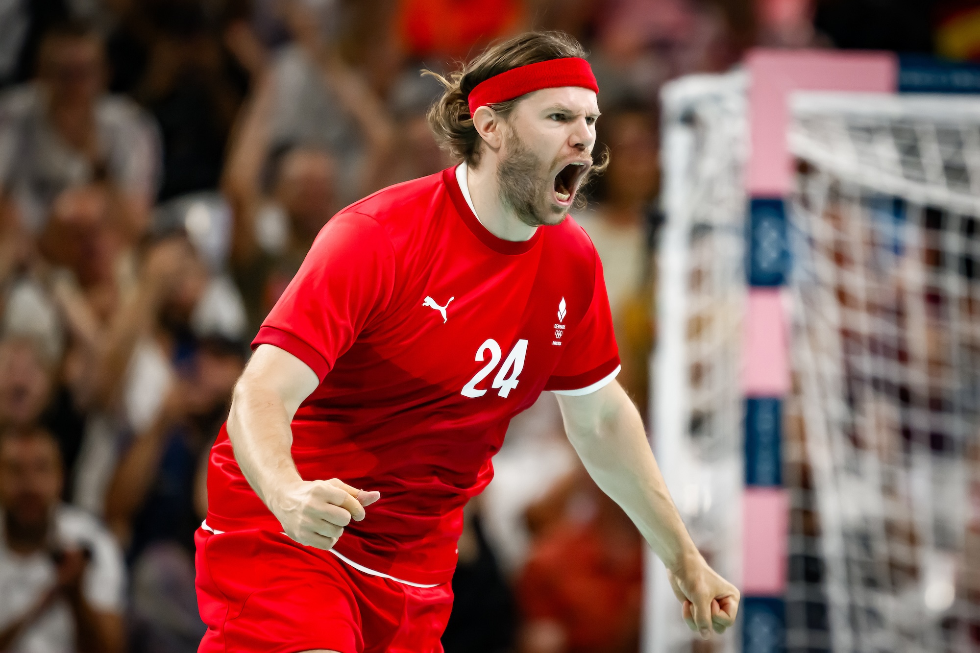 Dominant Denmark make Hansen’s golden farewell dream come true