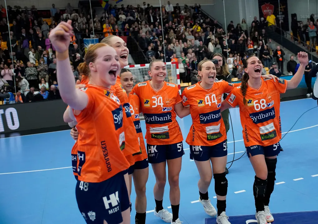 Summary: Odense take MOTW, Metz win group; Neagu makes history