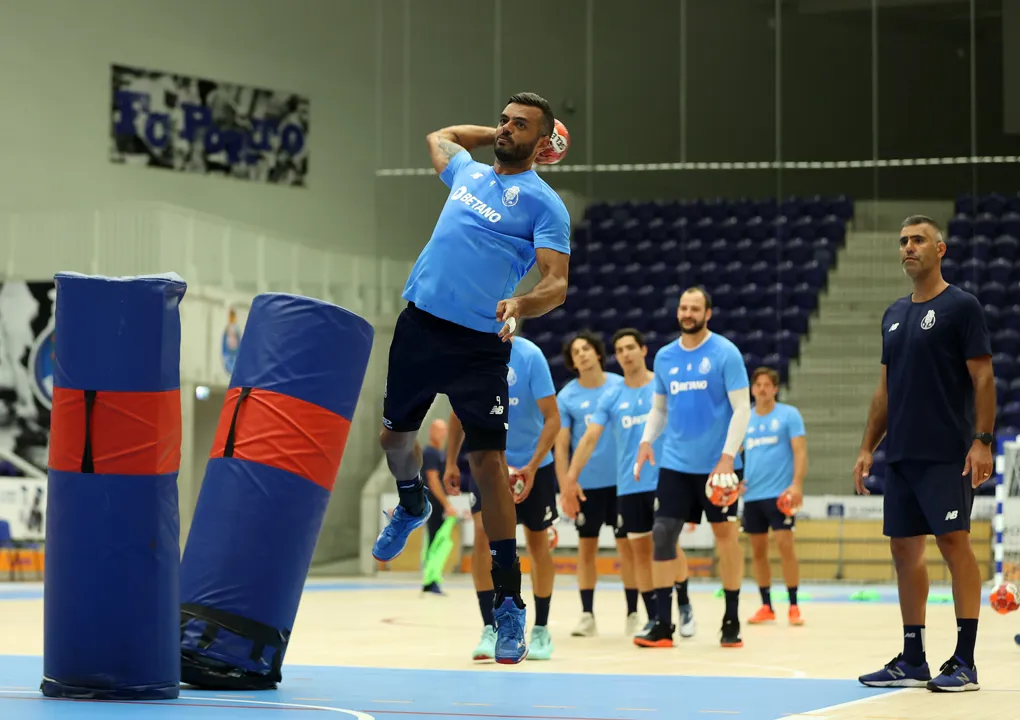 Porto eye quarter-final debut