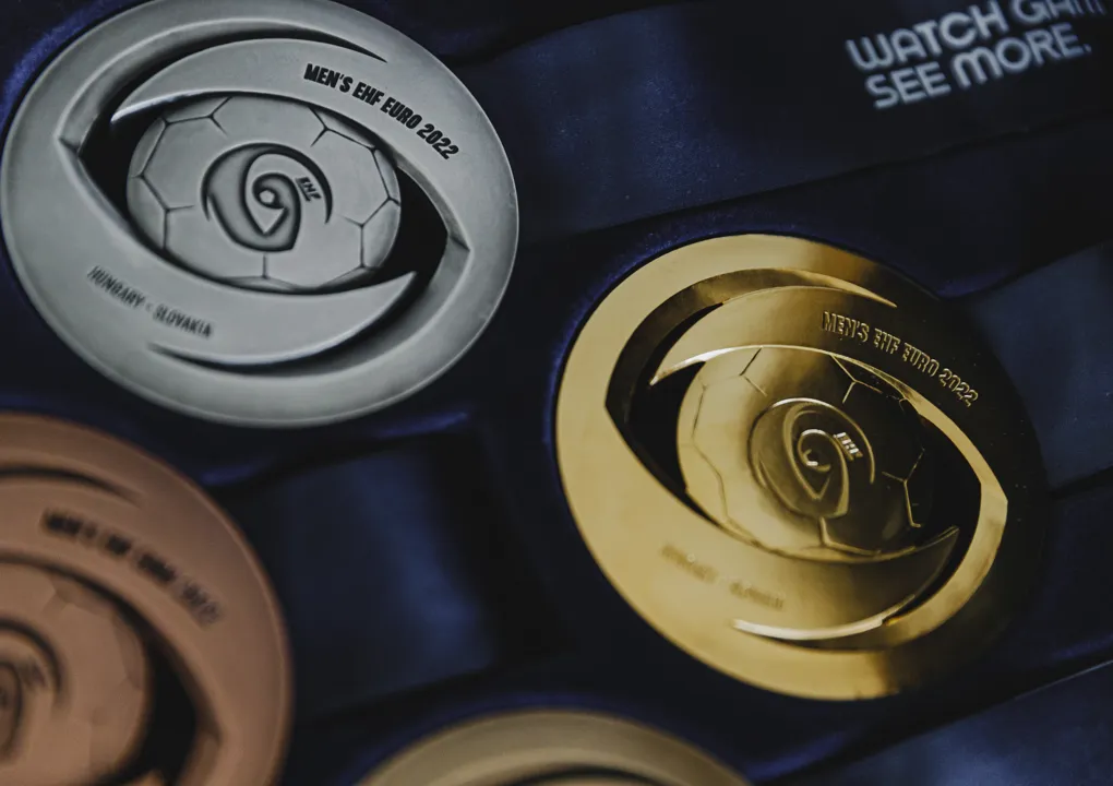 Hosts present four sets of medals for EHF EURO 2022
