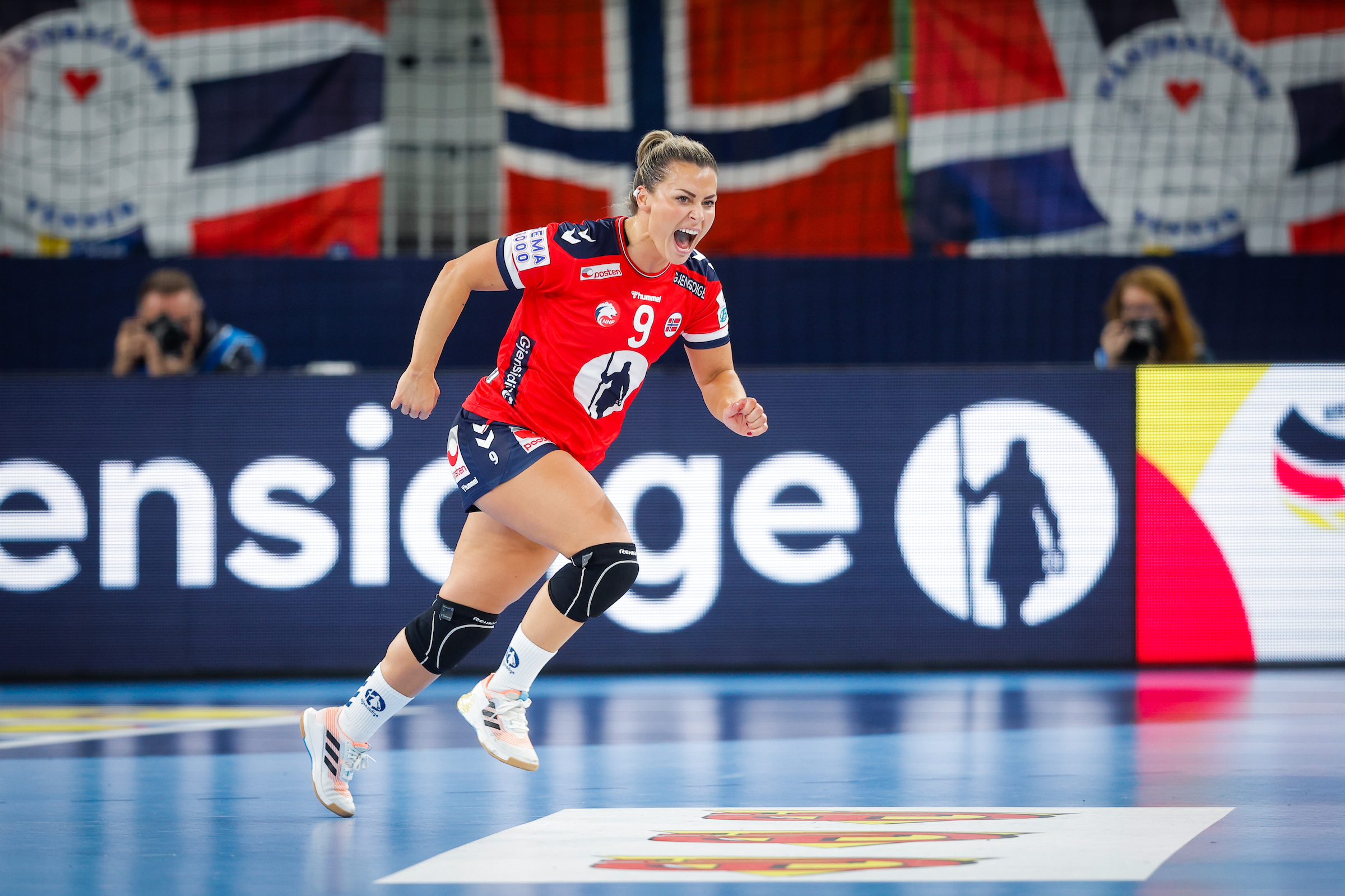 Norway extend winning run with important two points