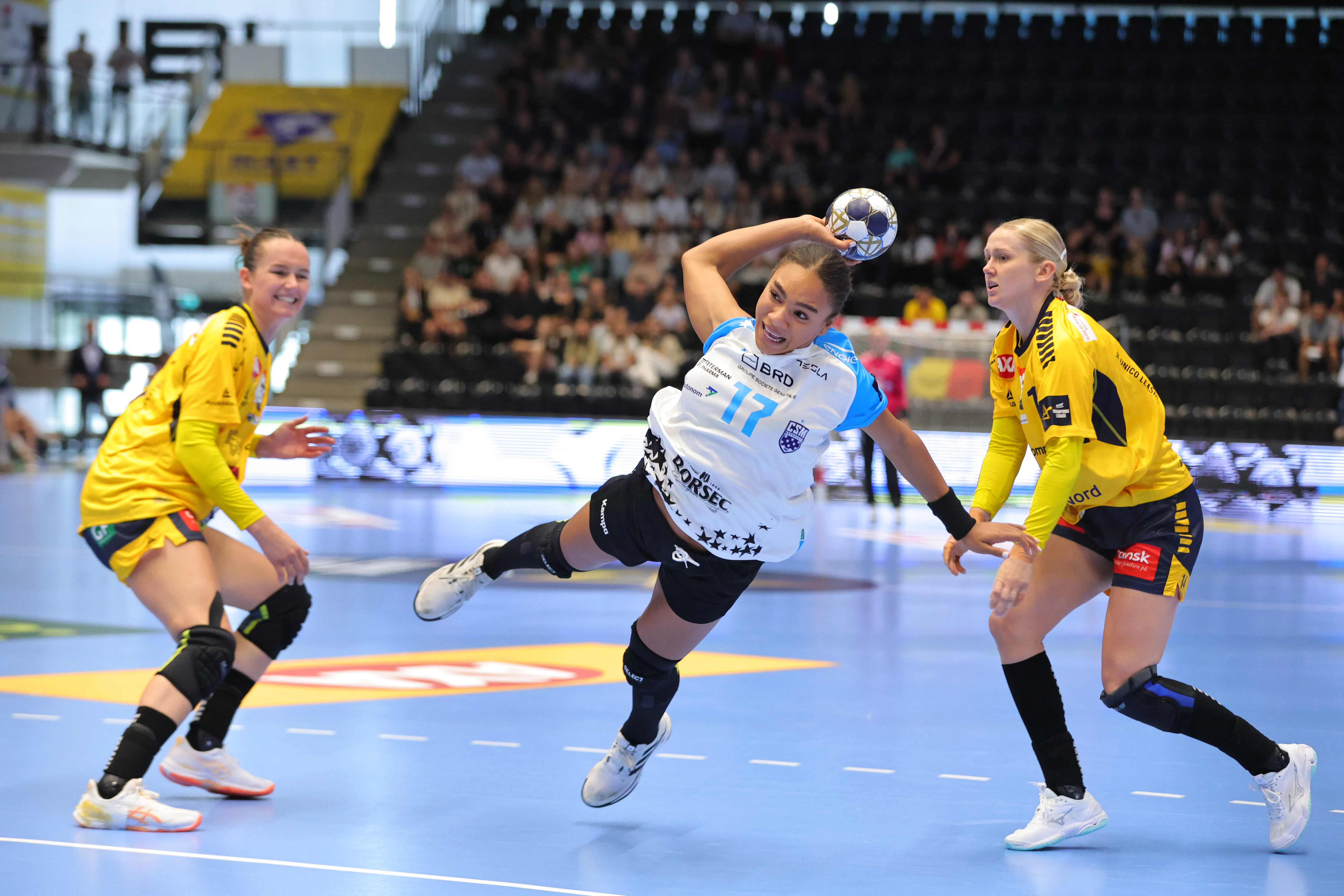 „Nu-mi doresc niciodată să fiu cel mai bun marcator”