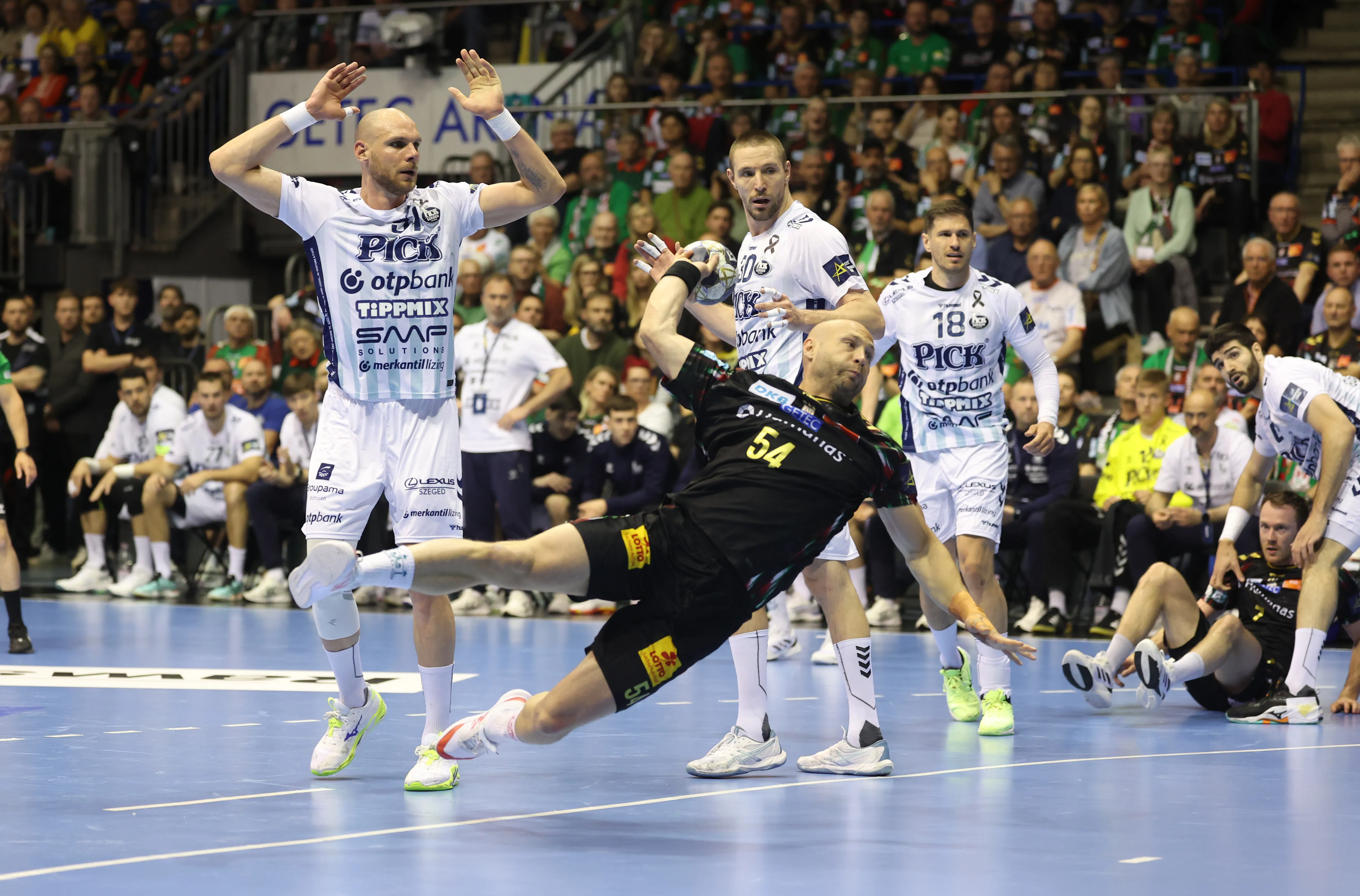 EHFCL review: SC Magdeburg qualifies for Truckscout24 EHF FINAL4 2026