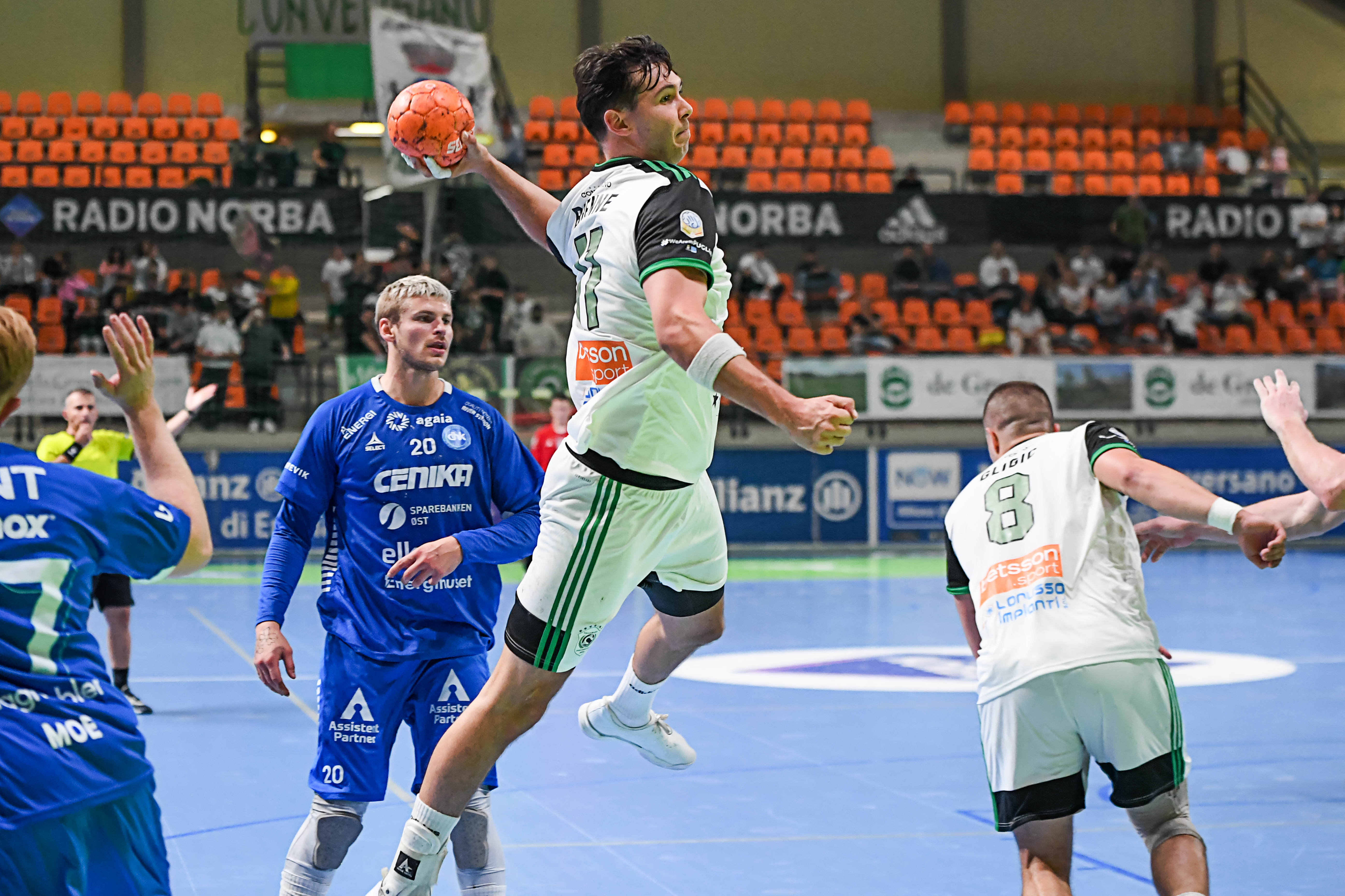 Exciting battles for the last 10 spots in round 2