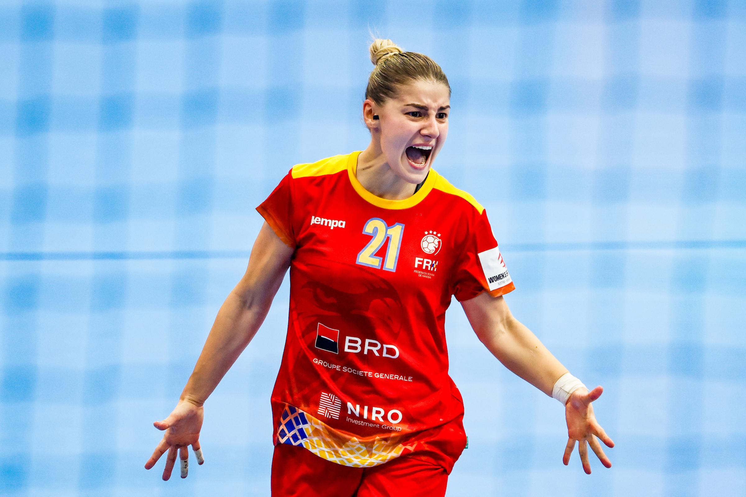 Preliminary round ends with crunch matches