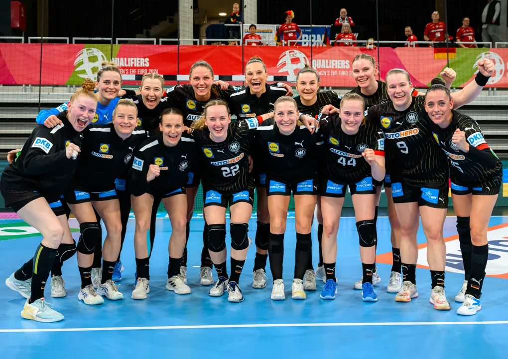 Summary: Germany qualify with ease, two more teams join