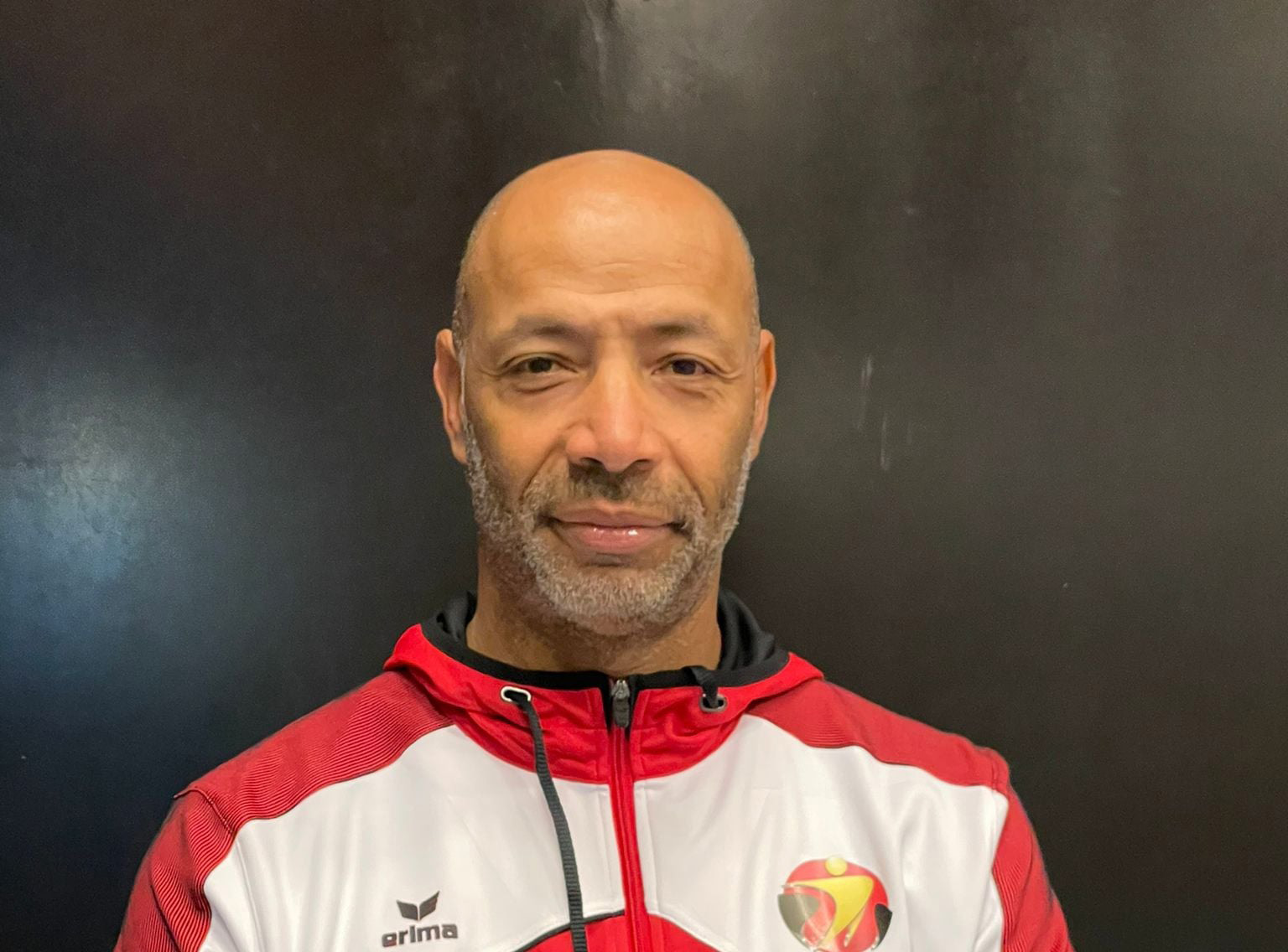202121102 BEL Coach Yerime Sylla 3 FB Belgian Handball (1)