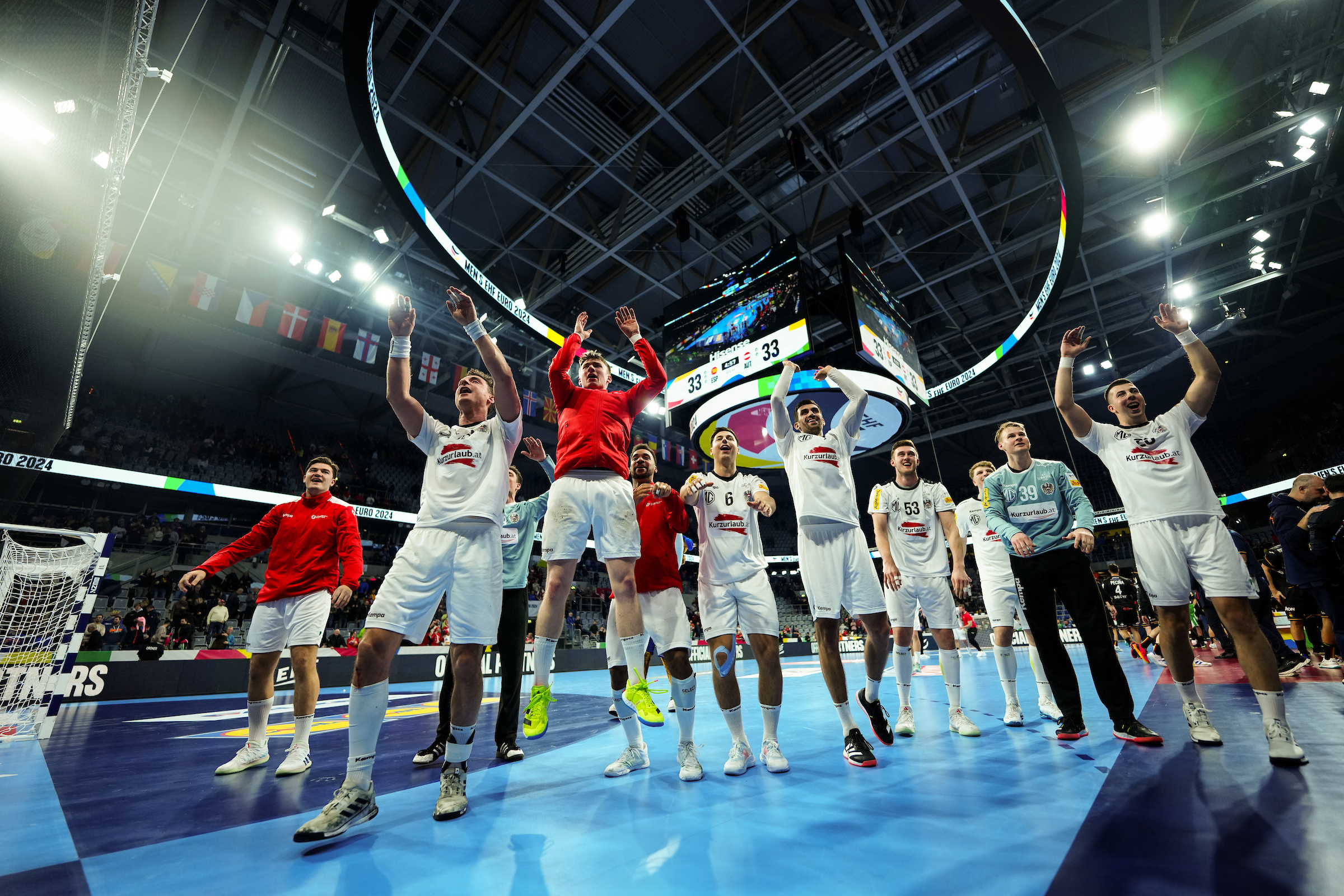 Summary: 2022 silver medallists Spain out as Austrians draw