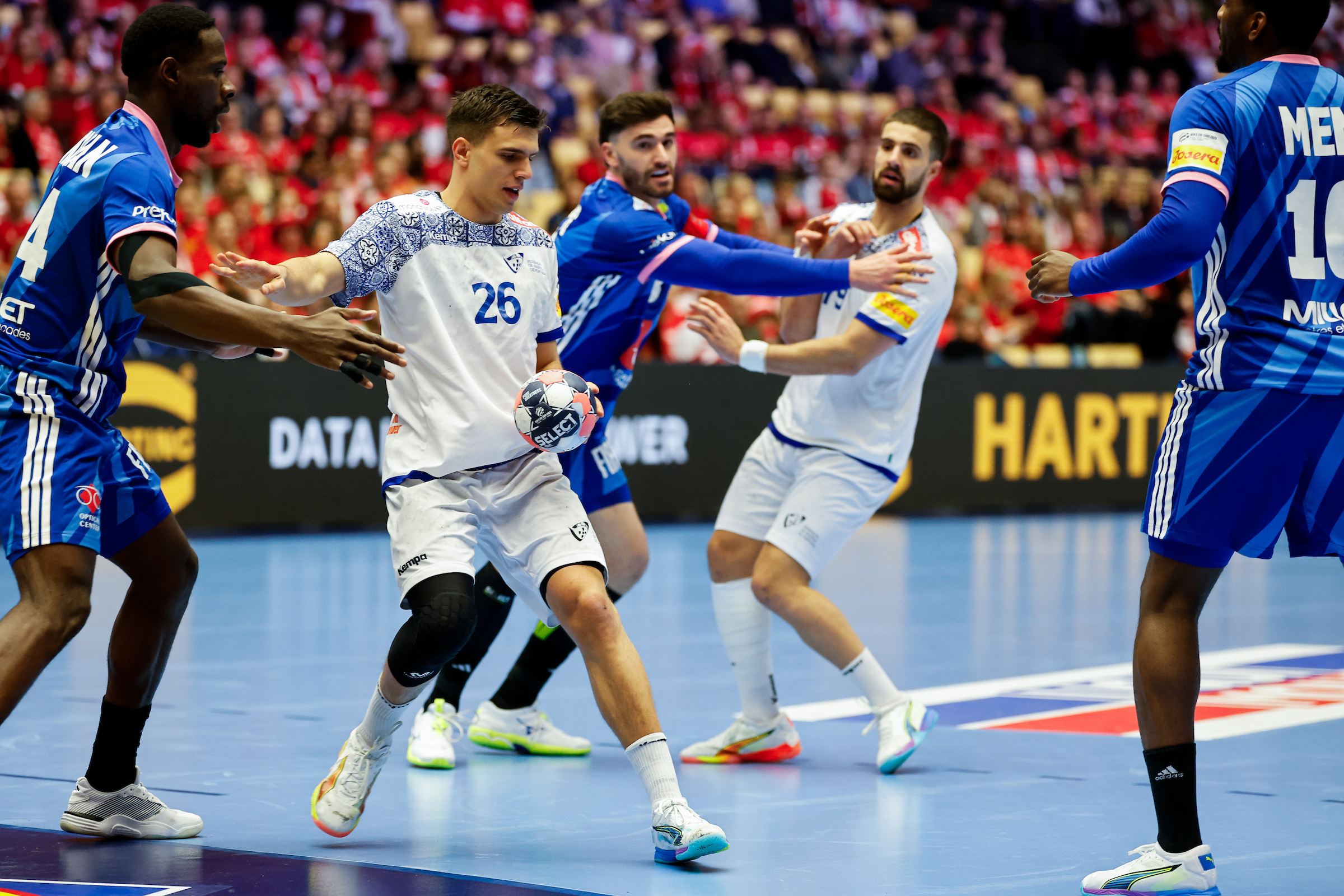 Live blog: France dominating early on against Portugal