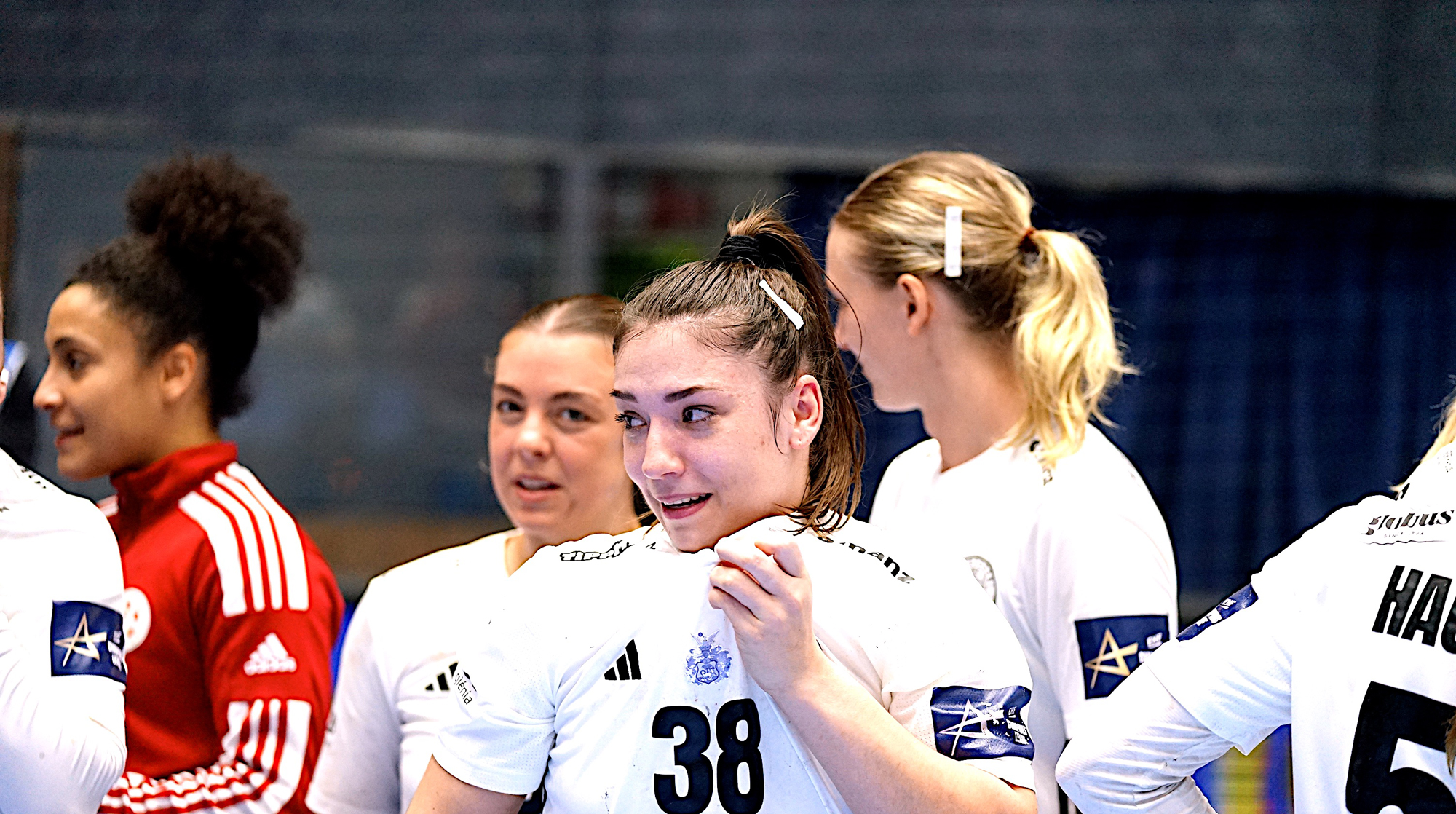 Coverage of EHF Champions League Women 2023/24 round 6