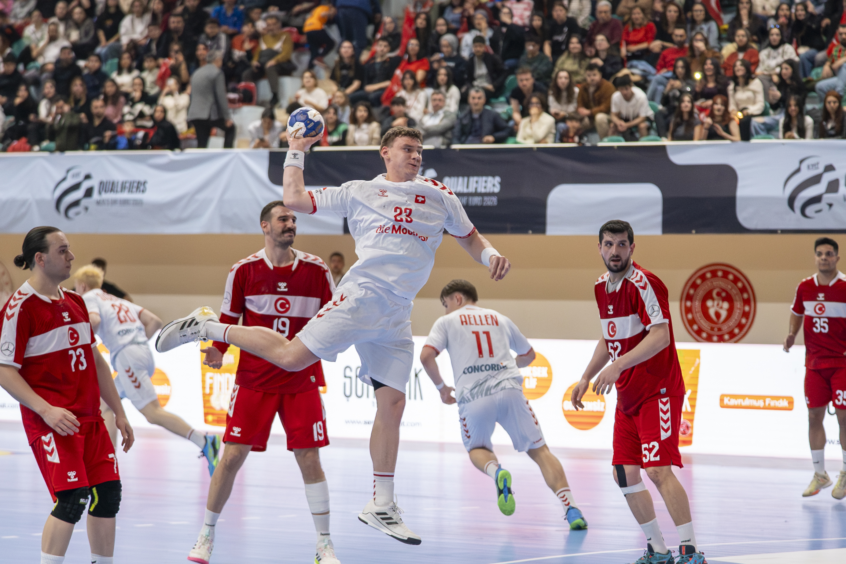 Live coverage of Men's EHF EURO 2026 Qualifiers Phase 2, round 3