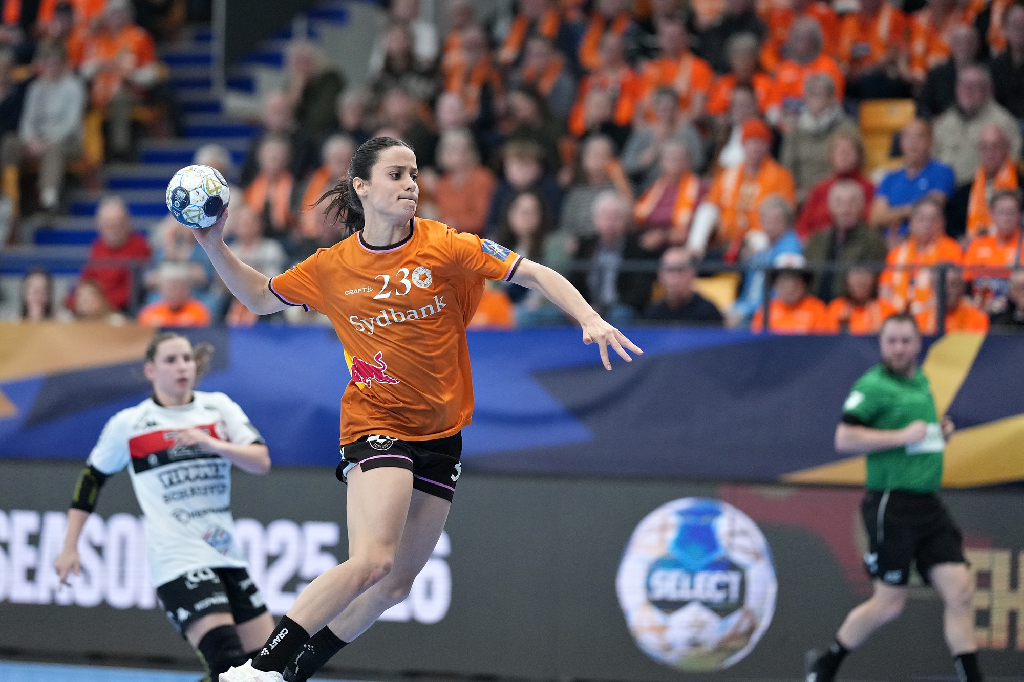 Eight teams eye last step on road to Budapest