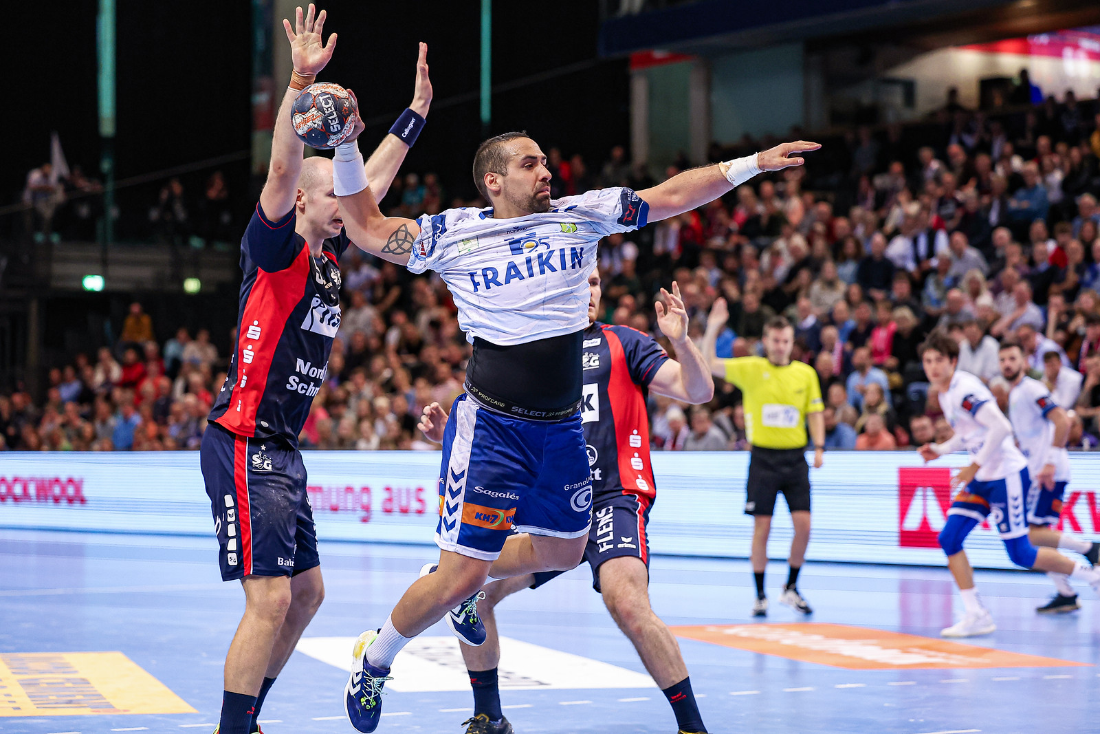 Granollers shock EHF Finals Men hosts Flensburg