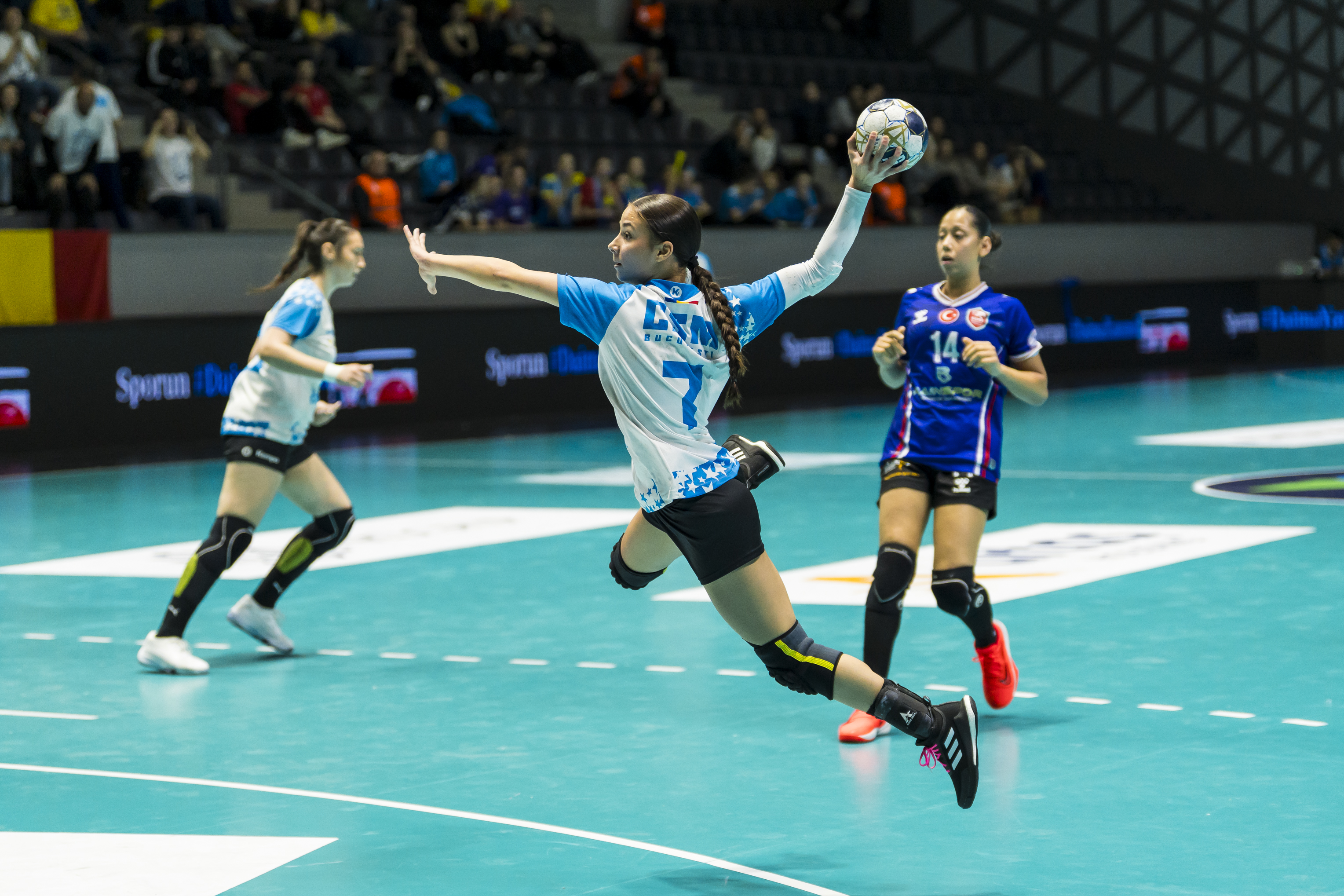 CSM youngsters chase Hungarian trio