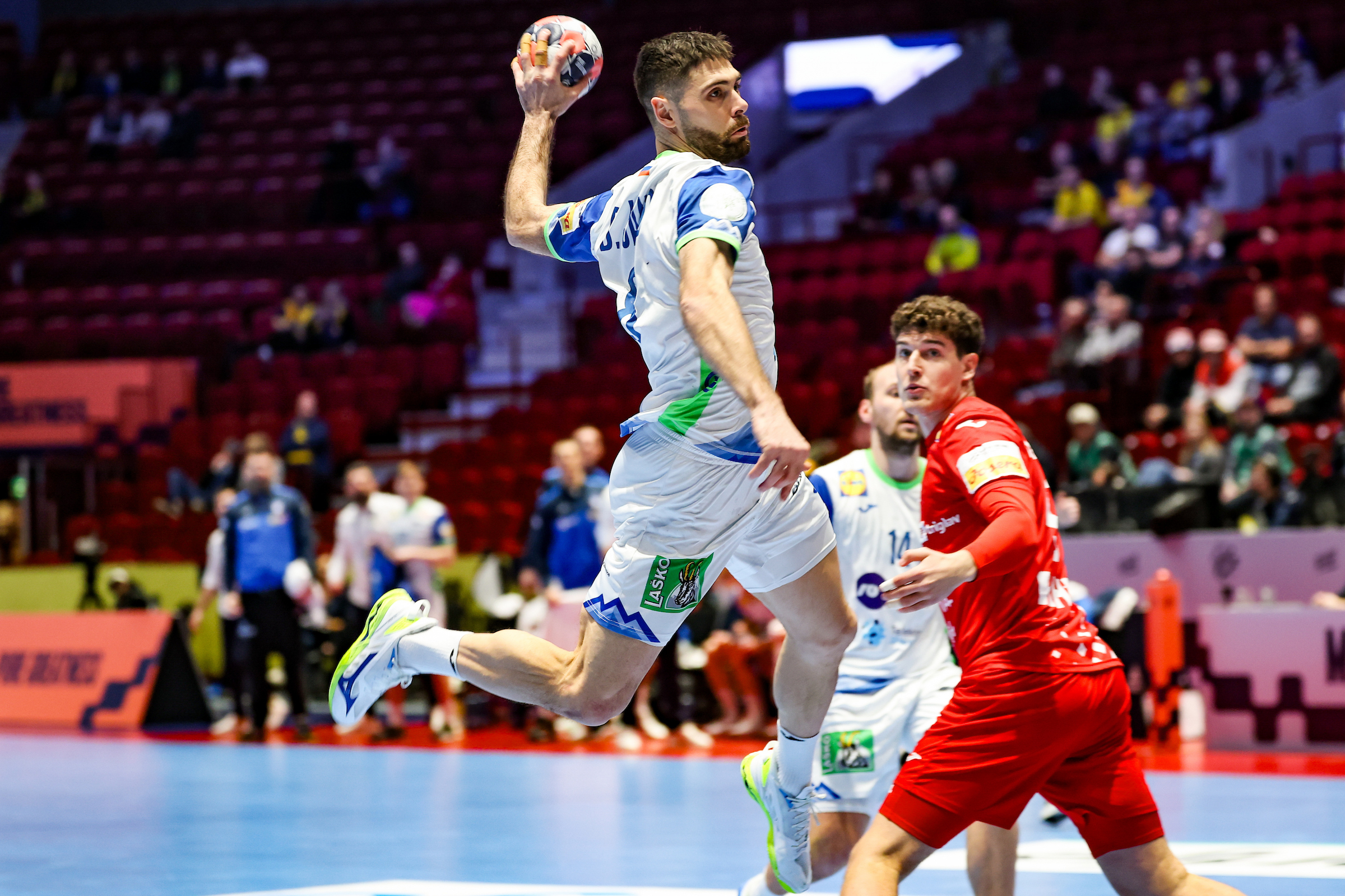 Live blog: Slovenia fight back against Croatia