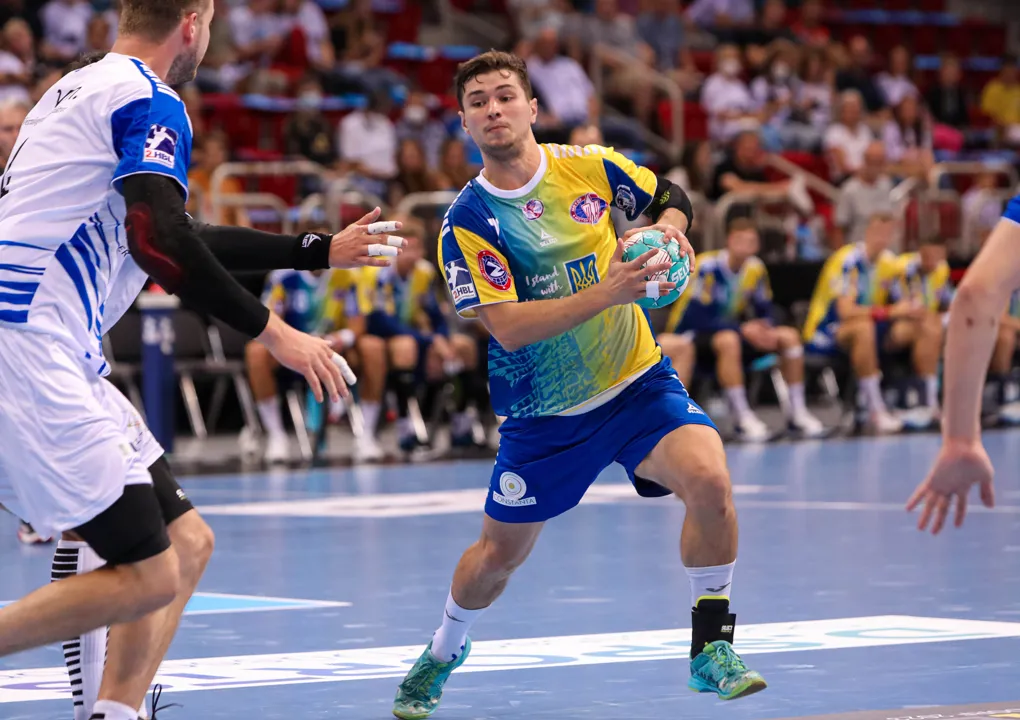 Motor flying Ukrainian flag high in European League debut