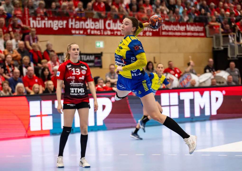 Three debutants, one former champion and a premiere in the semis